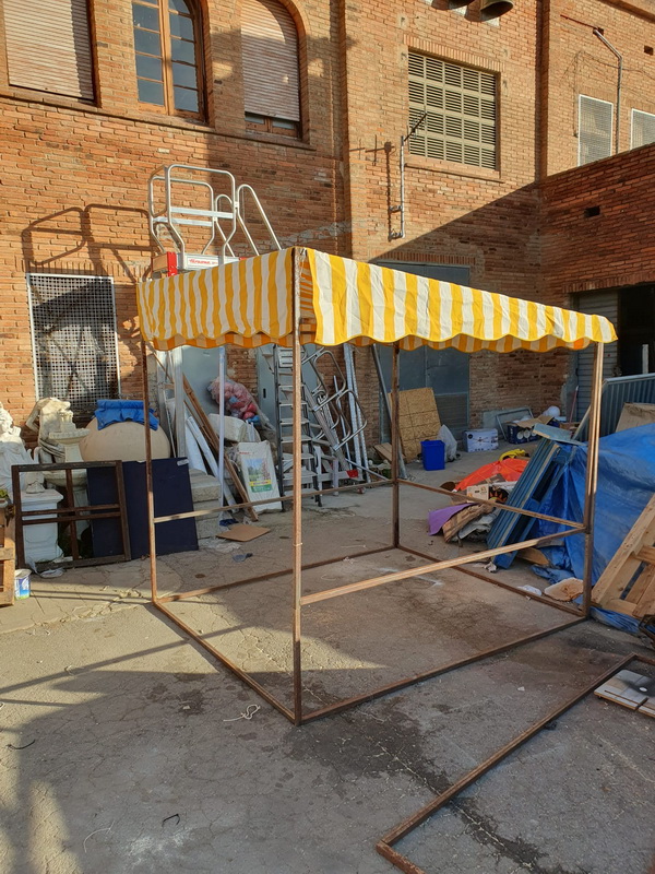 puesto feria 220-250x220x253-toldo 250x221 (150eu) 4u